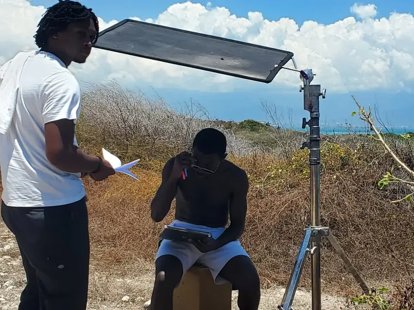 Behind the scenes photo 1