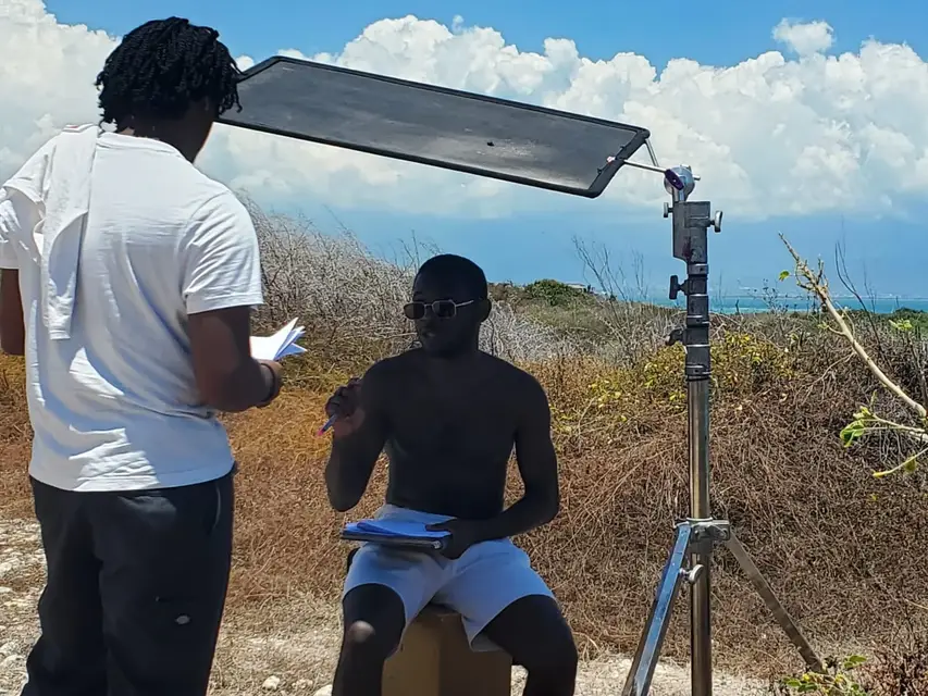 Behind the scenes photo 2