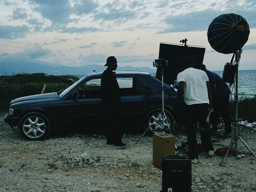Behind the scenes photo 29