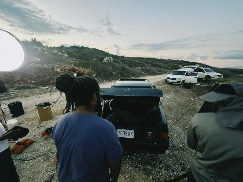 Behind the scenes photo 42